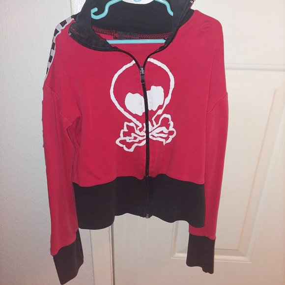 Red black & checkered skull & crossbones cropped moto sweatshirt - Picture 6 of 10